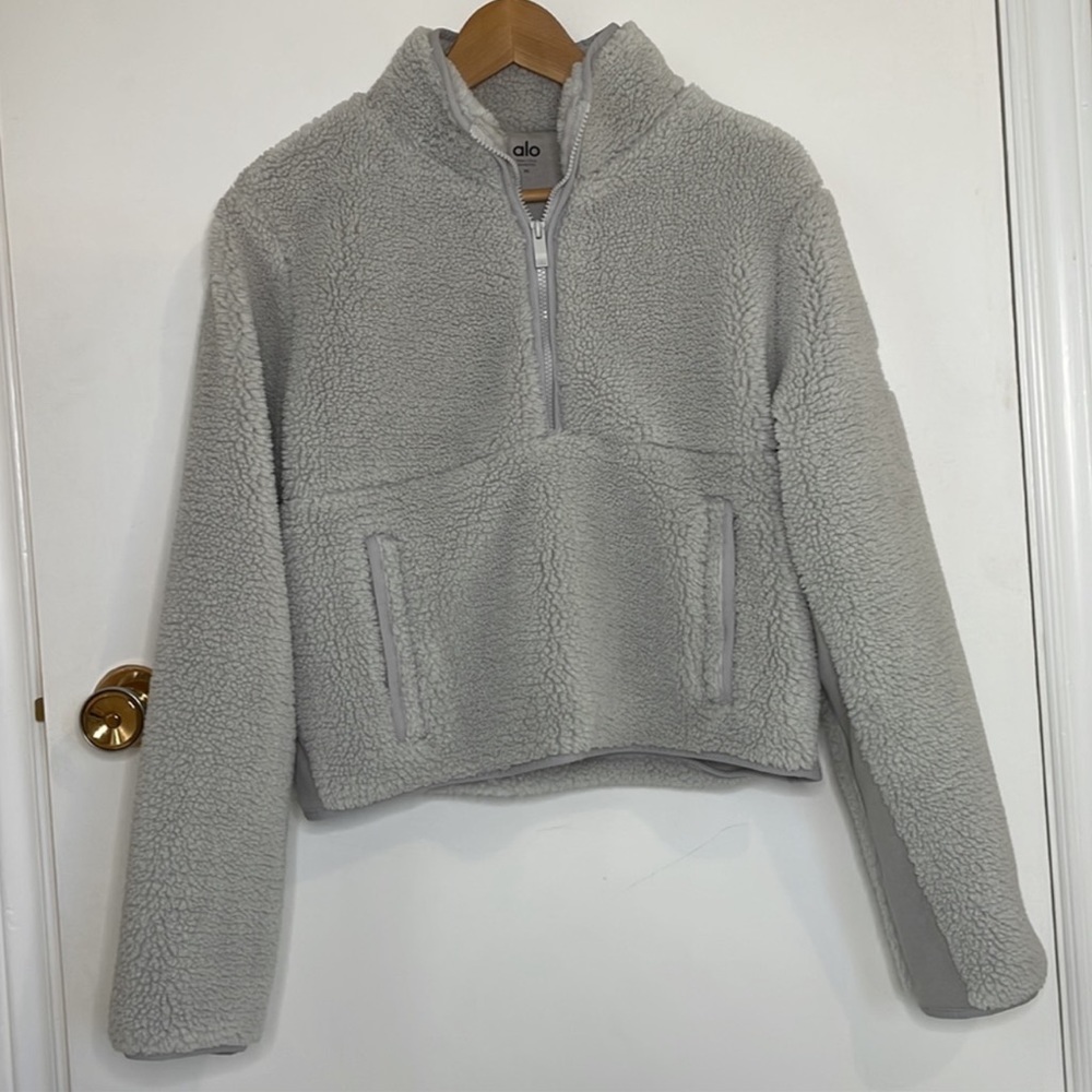 ALO Yoga Light Gray Sherpa Turtleneck Sweater